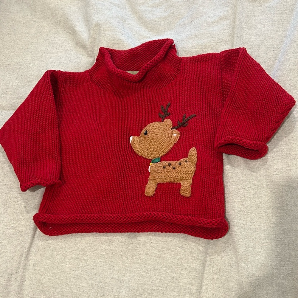 Beautiful Reindeer Claver sweater